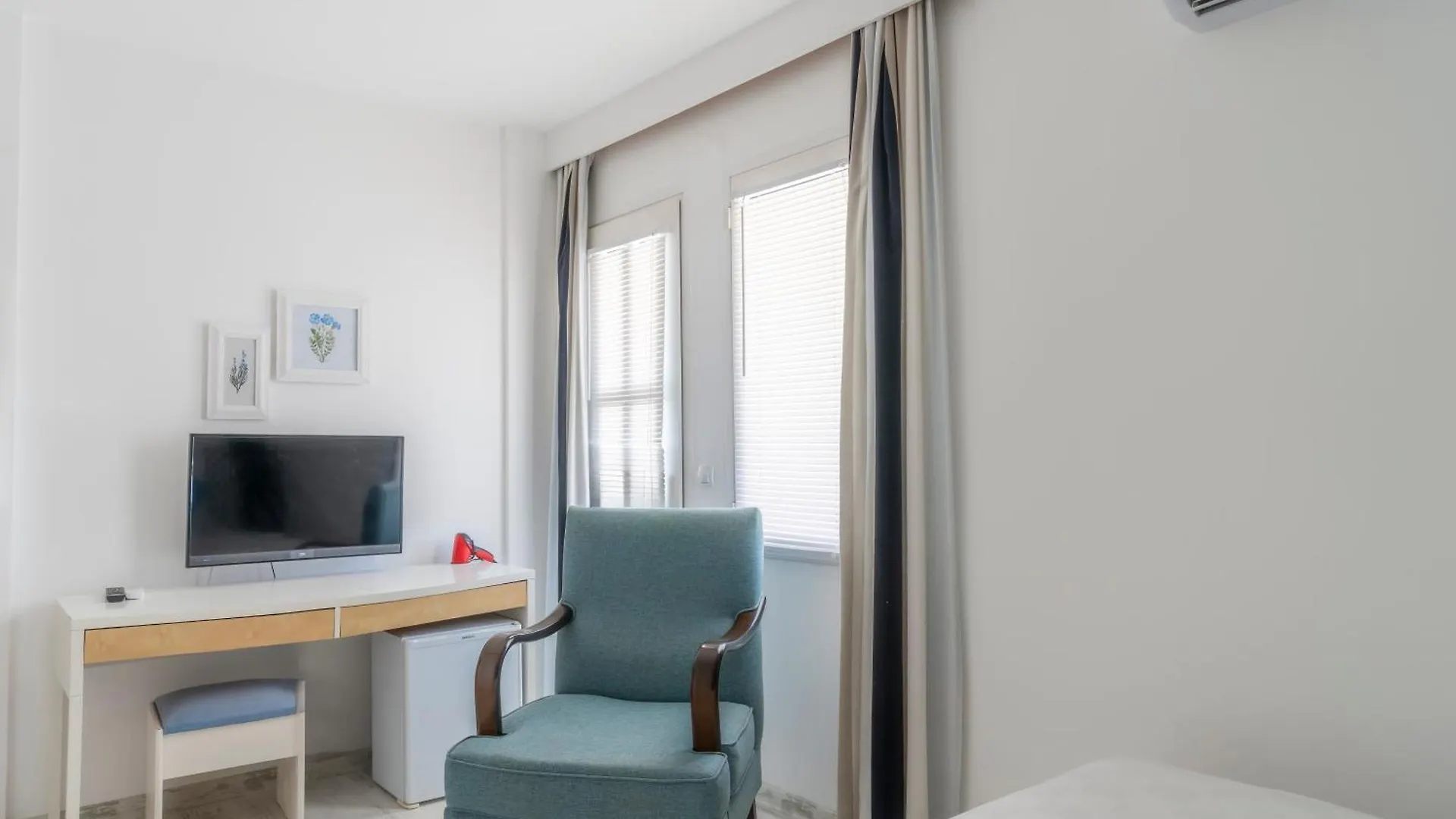 Mon Ilica Otel Çeşme 0*,